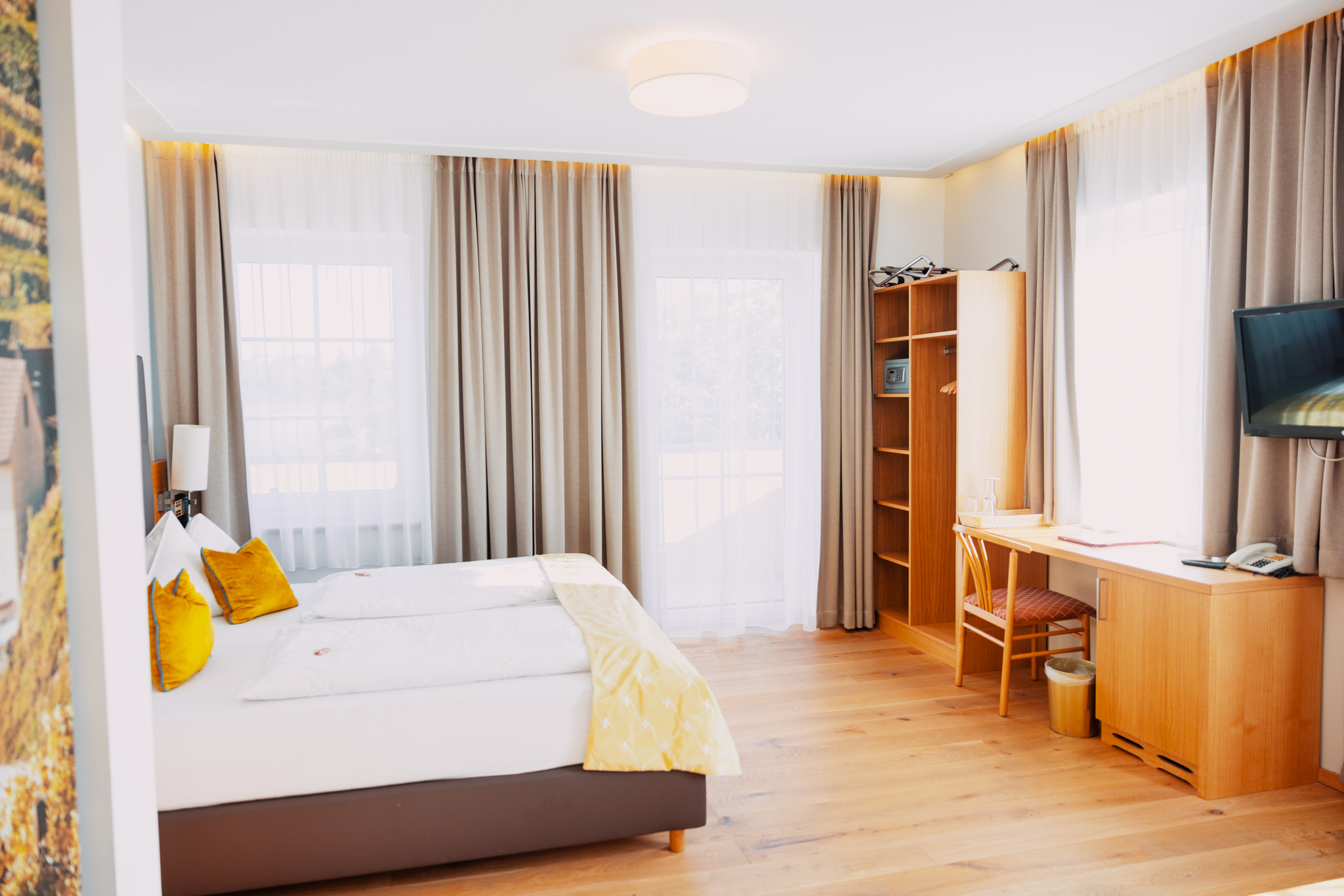 DZ Komfort + Balkon Landhotel (c) Mediastyle (73) Komfort Zimmer mit Balkon im Landhotel